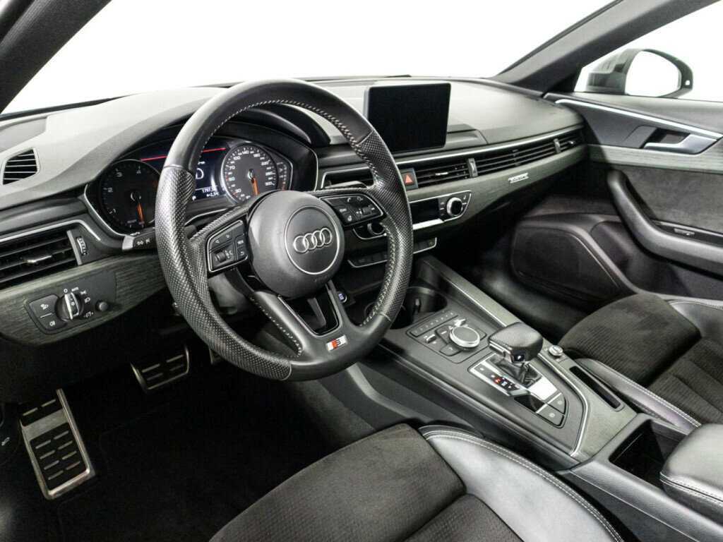 Audi A4 2019 года с пробегом. Фото: #10