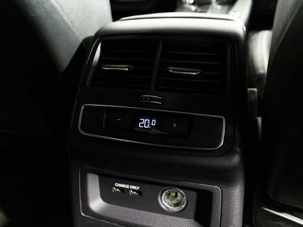 Audi A4 2019 года с пробегом. Фото: #21