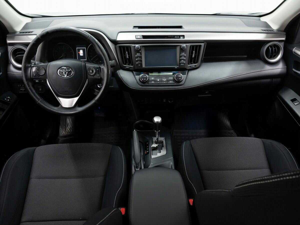 Toyota RAV4 2017 года с пробегом. Фото: #13