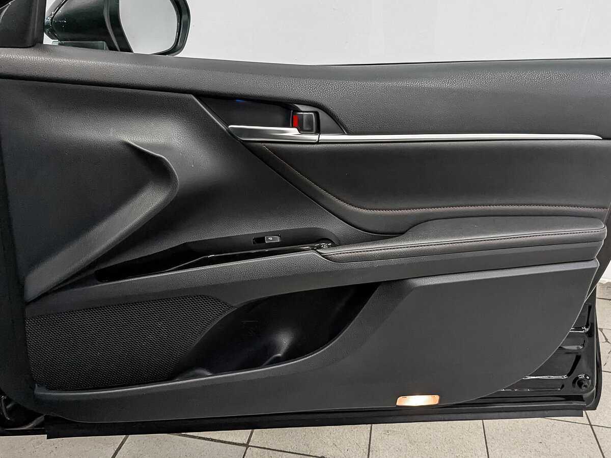 Toyota Camry 2020 года с пробегом. Фото: #24