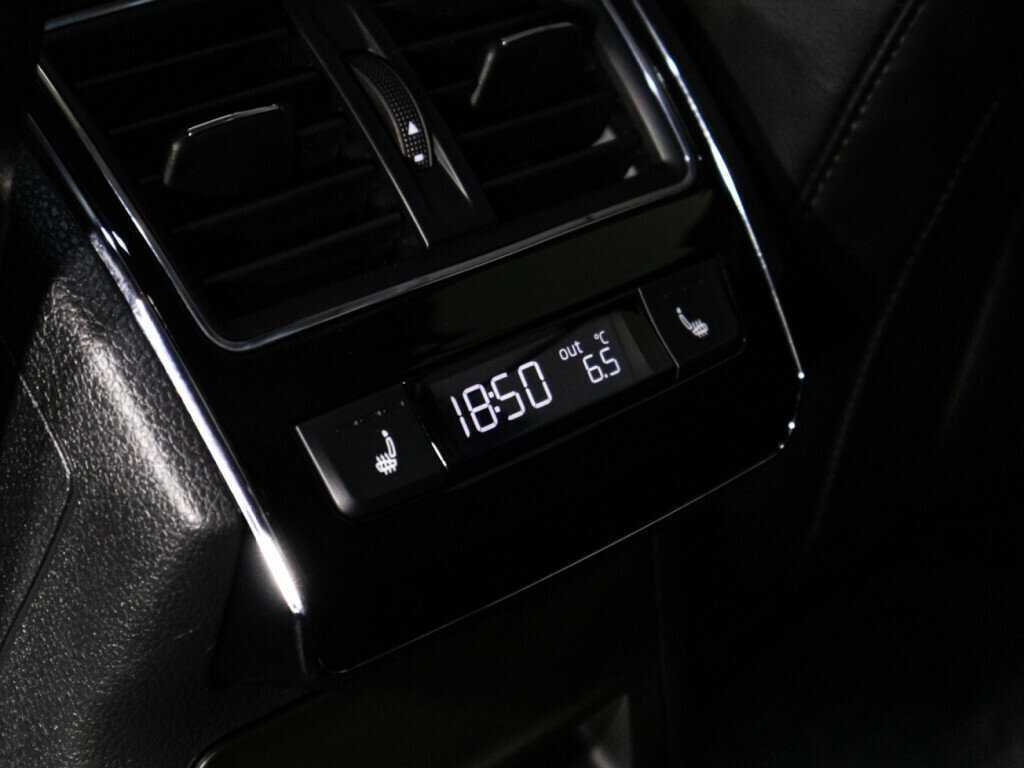 Skoda Superb 2017 года с пробегом. Фото: #17