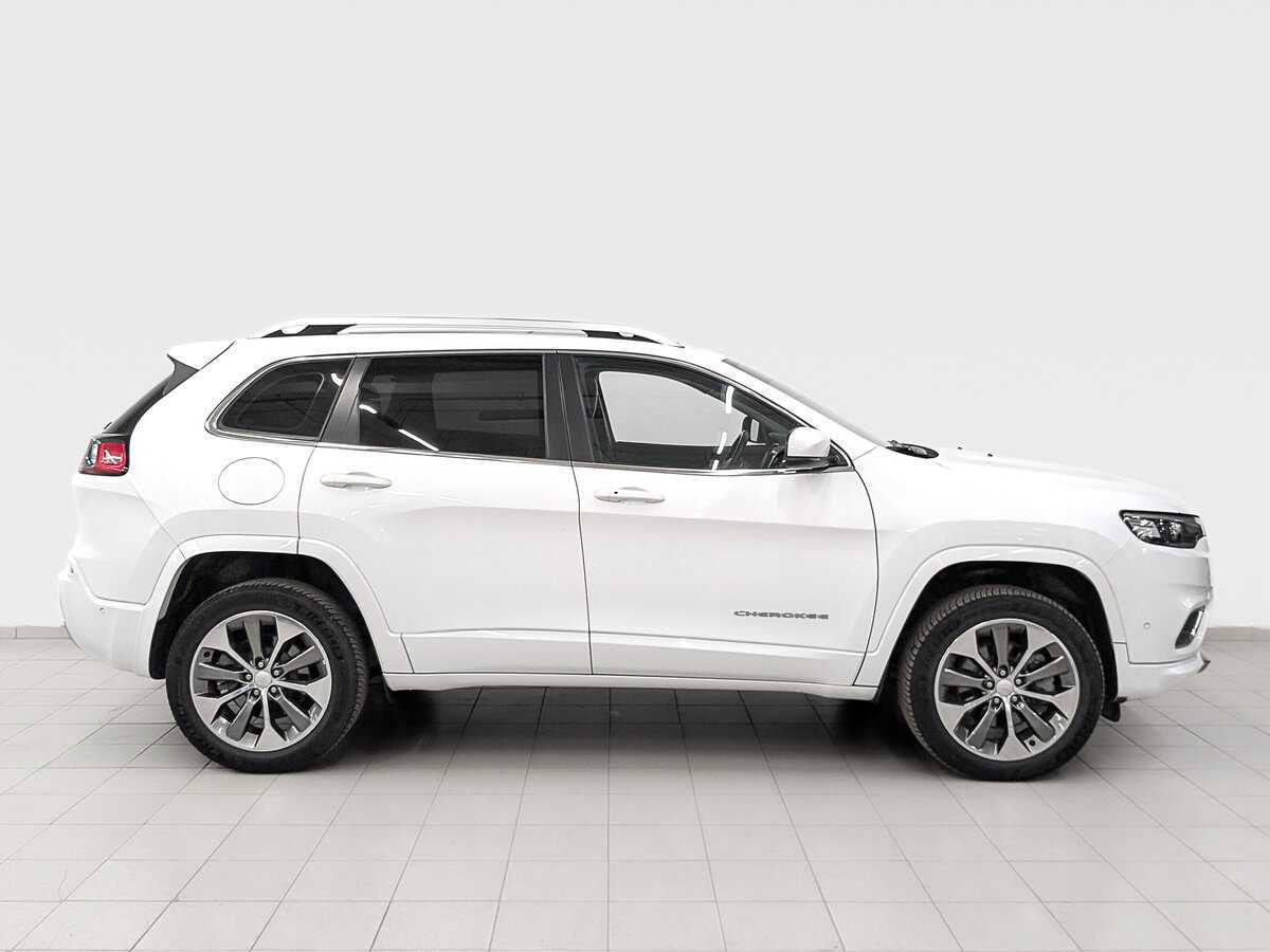 Jeep Cherokee 2019 года с пробегом. Фото: #3