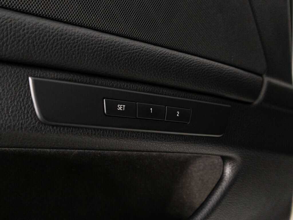 BMW 5 серии 2016 года с пробегом. Фото: #17