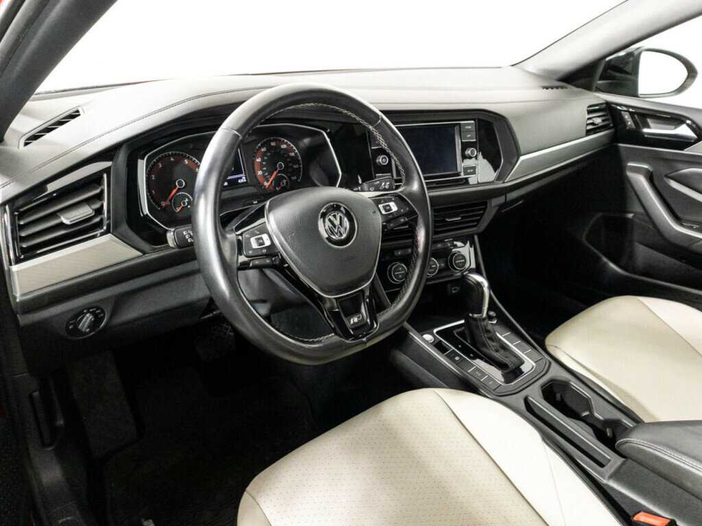 Volkswagen Jetta 2018 года с пробегом. Фото: #10
