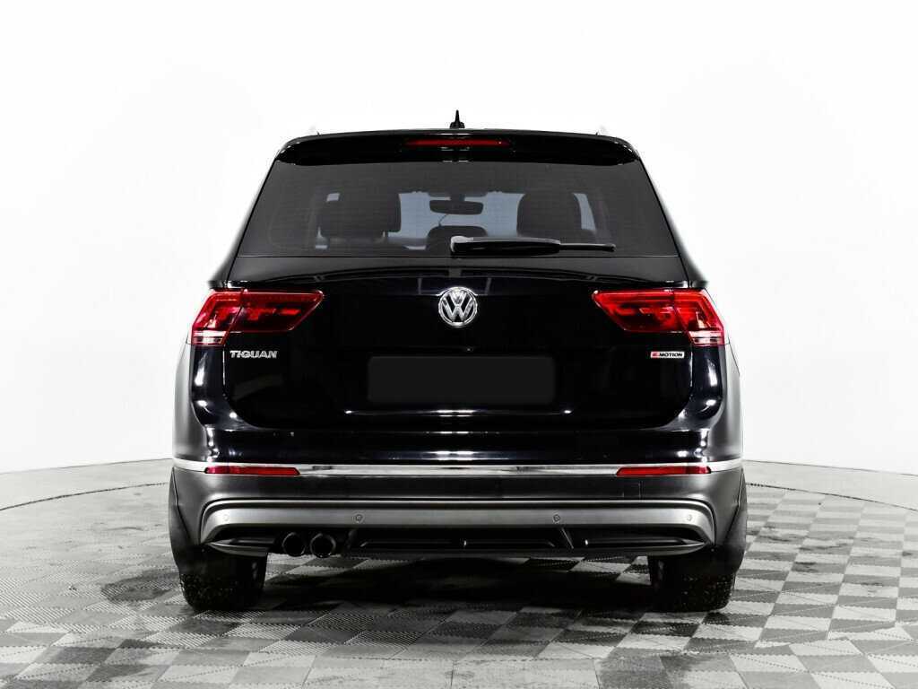 Volkswagen Tiguan 2018 года с пробегом. Фото: #5