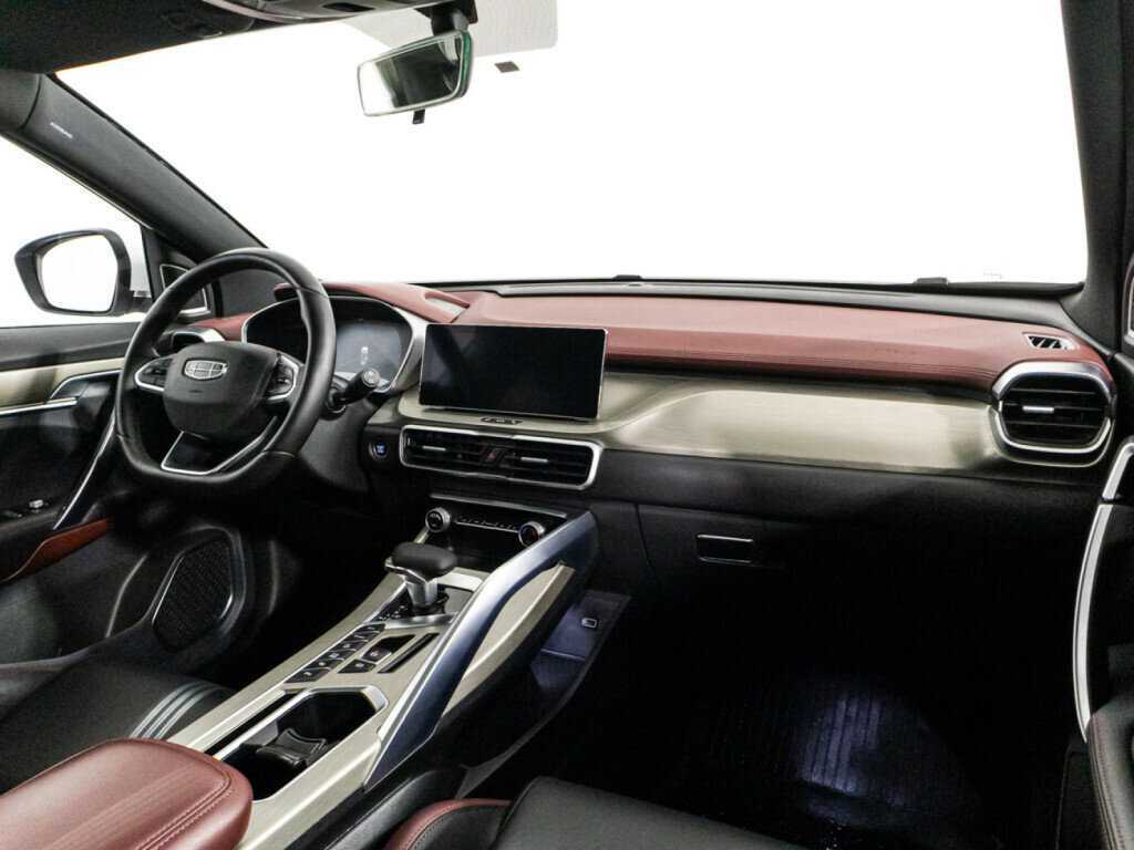 Geely Coolray 2023 года с пробегом. Фото: #8