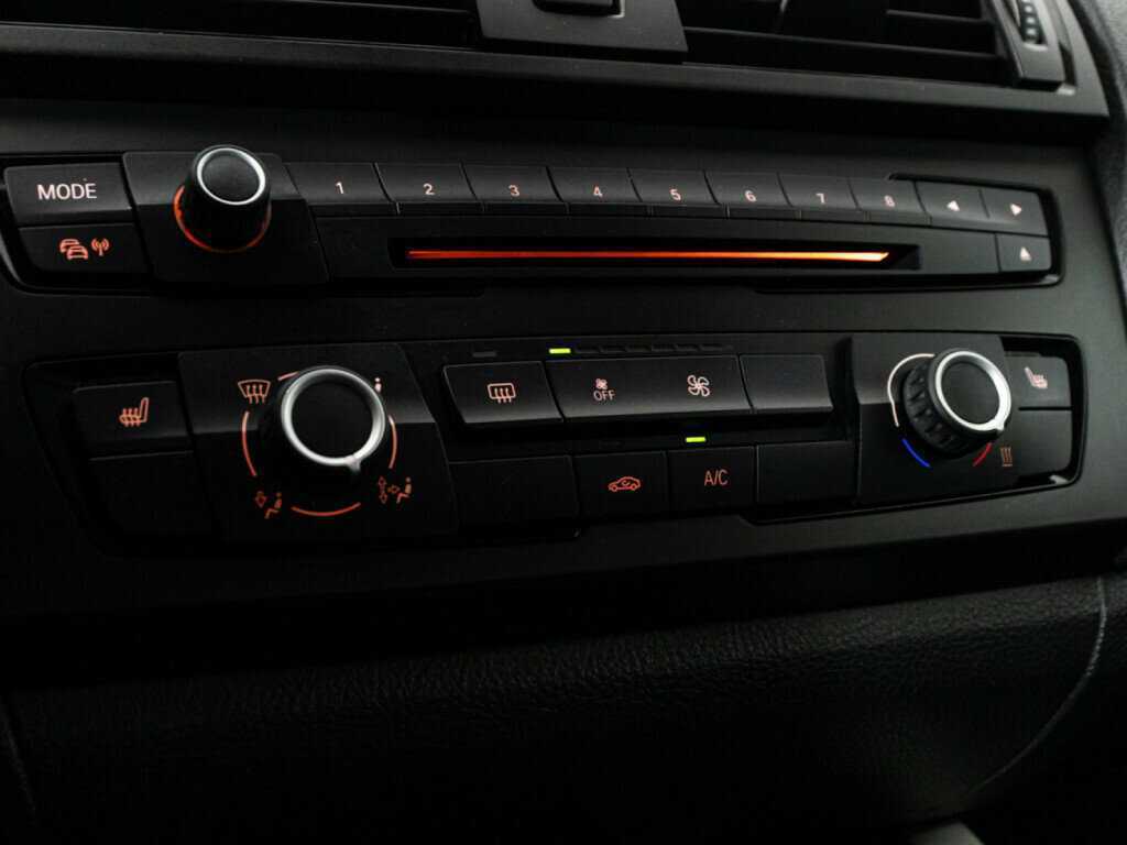 BMW 1 серии 2013 года с пробегом. Фото: #16