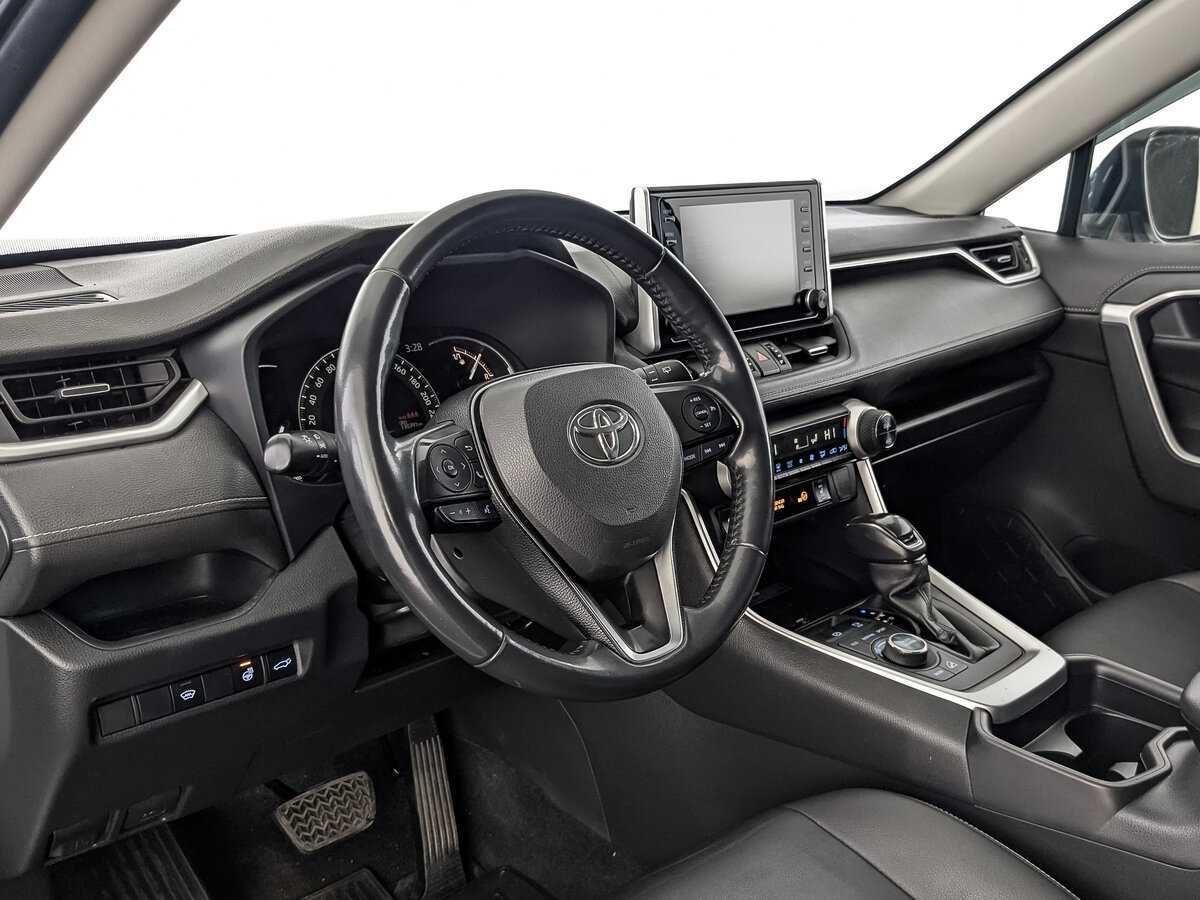 Toyota RAV4 2019 года с пробегом. Фото: #14