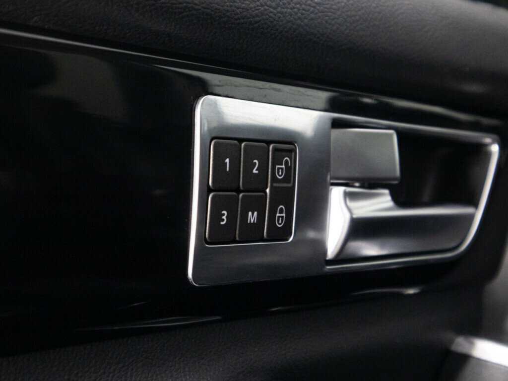 Land Rover Discovery 2016 года с пробегом. Фото: #22