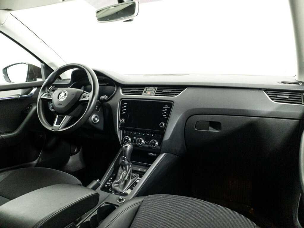 Skoda Octavia 2019 года с пробегом. Фото: #8