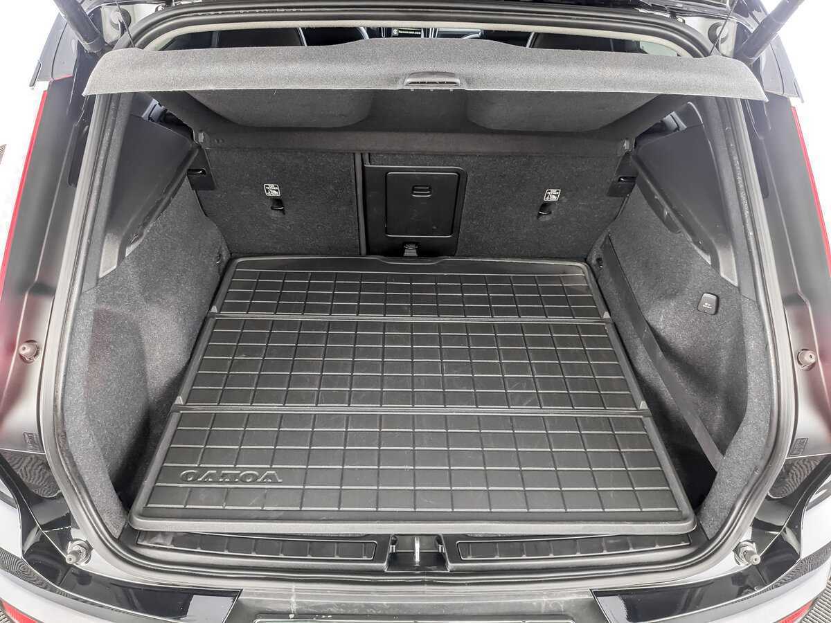 Volvo XC40 2019 года с пробегом. Фото: #10