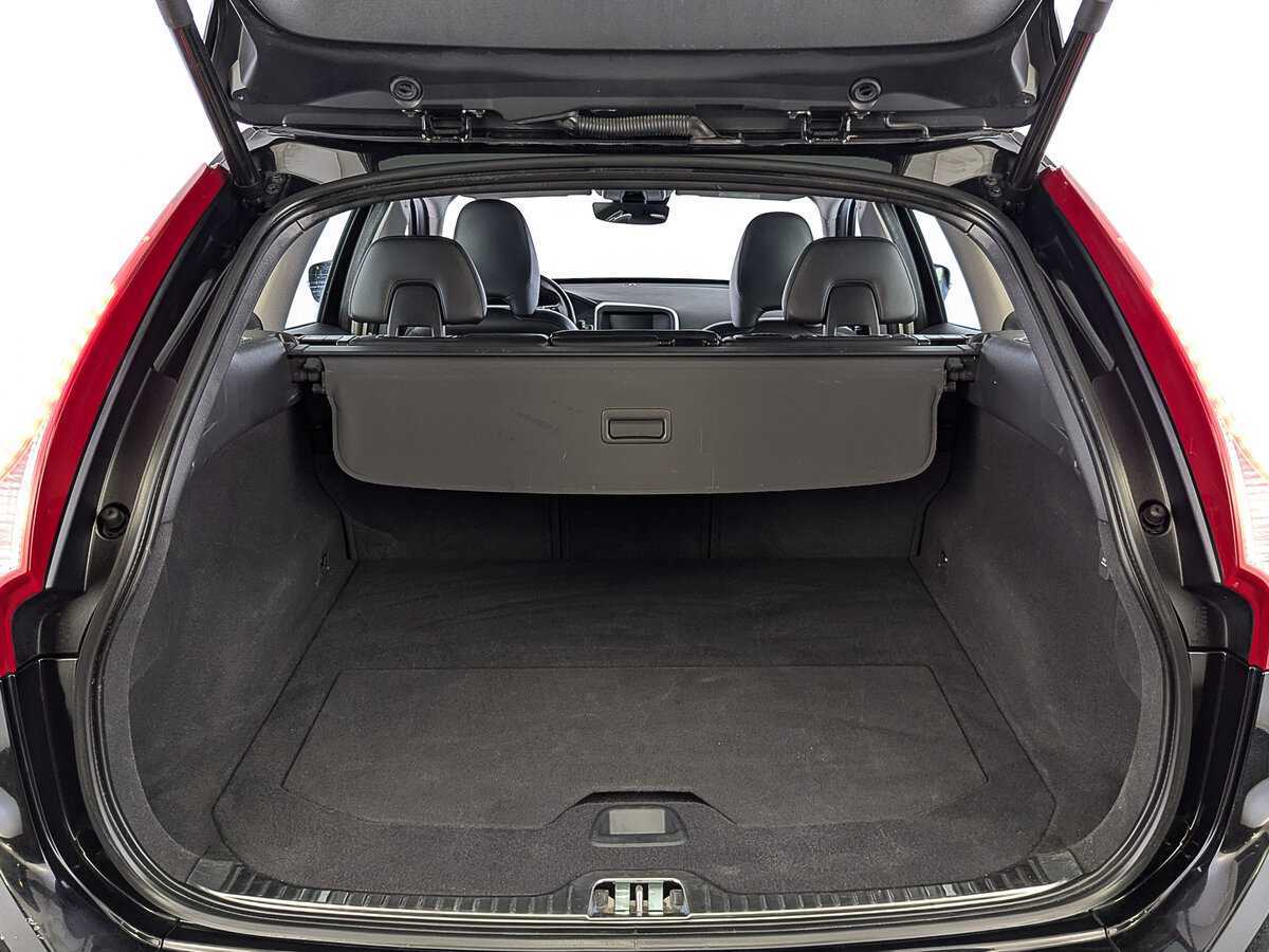 Volvo XC60 2017 года с пробегом. Фото: #9