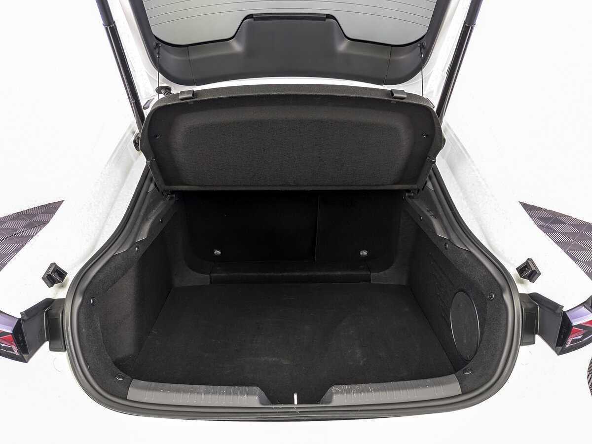 Changan UNI-V 2023 года с пробегом. Фото: #9