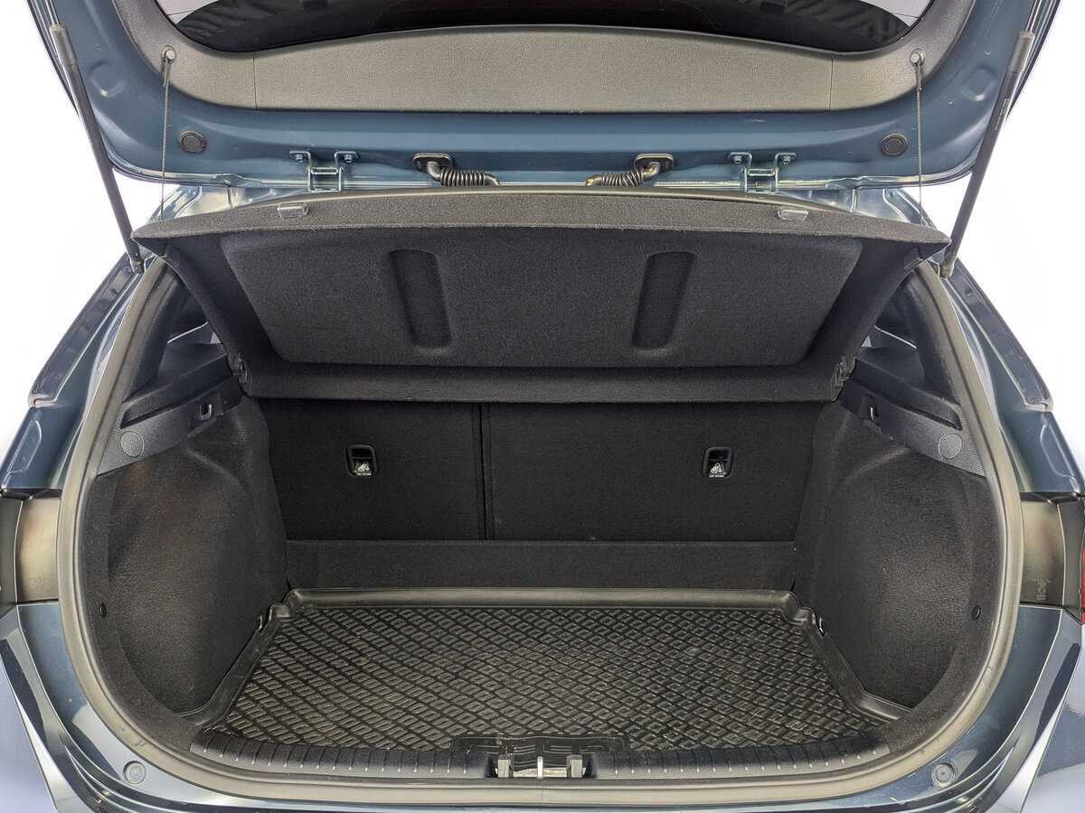 Kia Ceed 2020 года с пробегом. Фото: #9