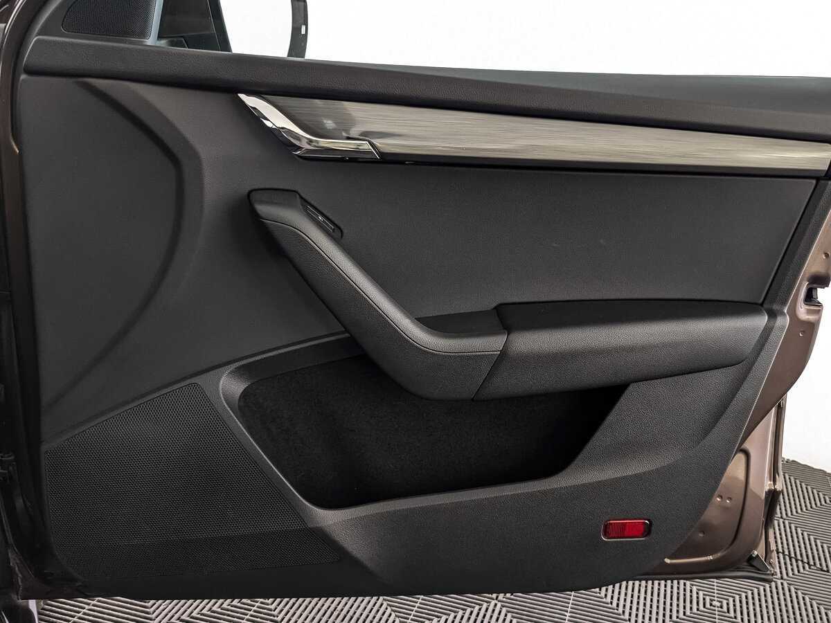 Skoda Octavia 2020 года с пробегом. Фото: #21