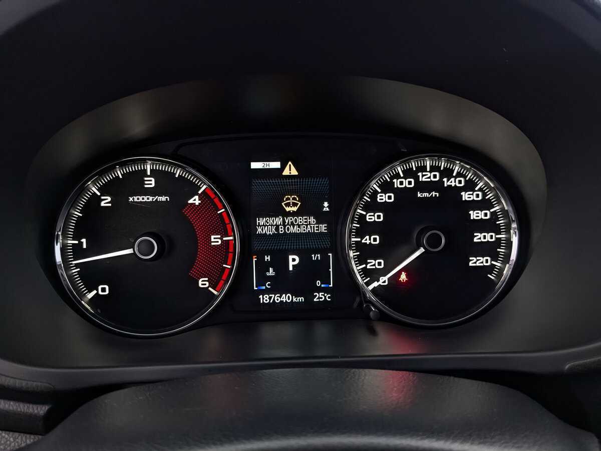 Mitsubishi Pajero Sport 2017 года с пробегом. Фото: #13