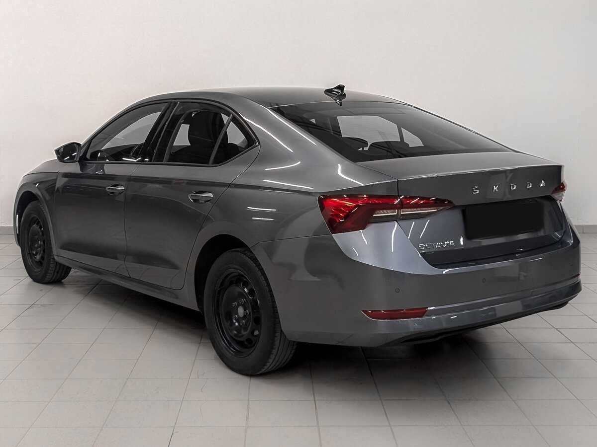Skoda Octavia 2021 года с пробегом. Фото: #6
