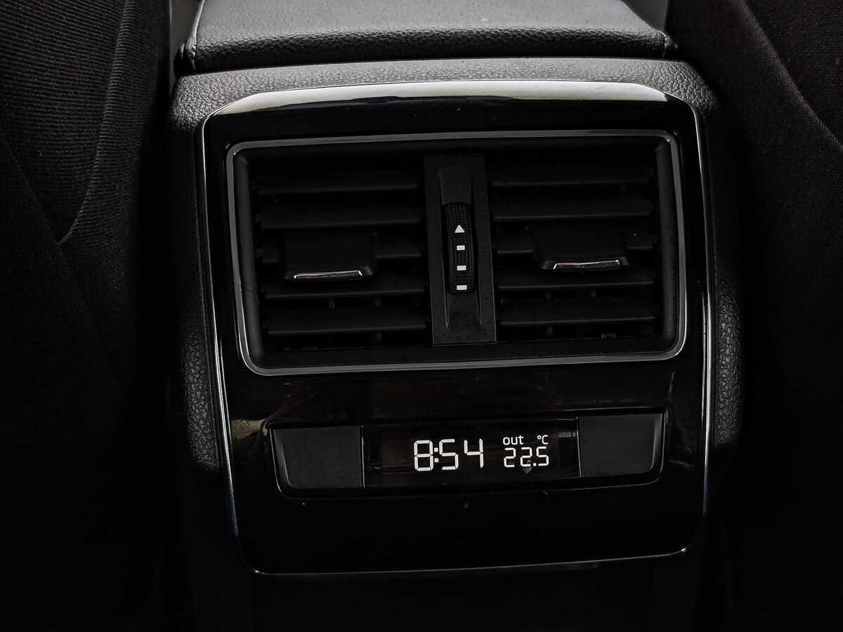 Skoda Superb 2017 года с пробегом. Фото: #27