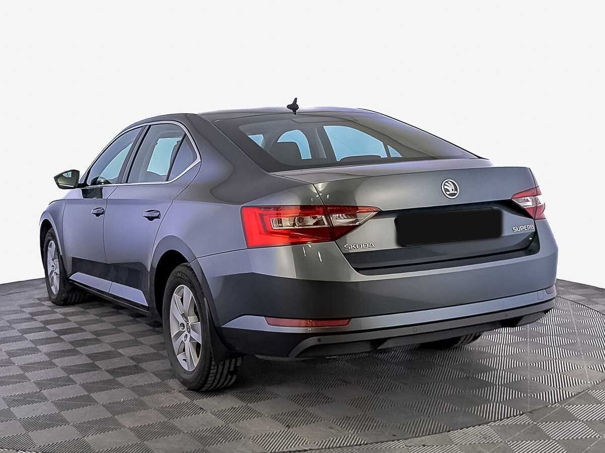 Skoda Superb 2018 года с пробегом. Фото: #6
