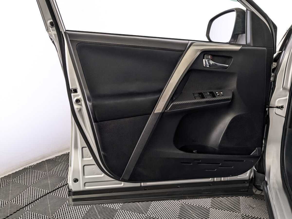 Toyota RAV4 2014 года с пробегом. Фото: #18