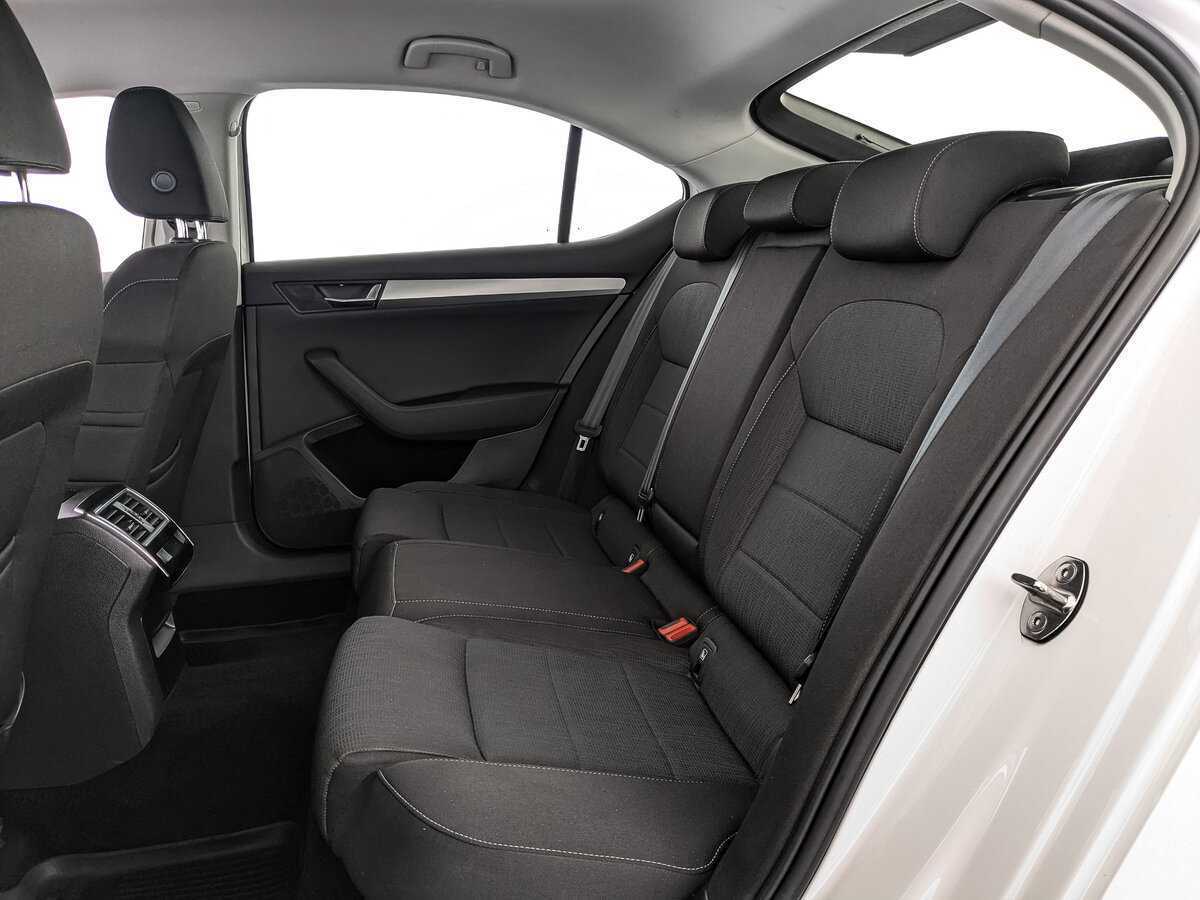 Skoda Superb 2017 года с пробегом. Фото: #15