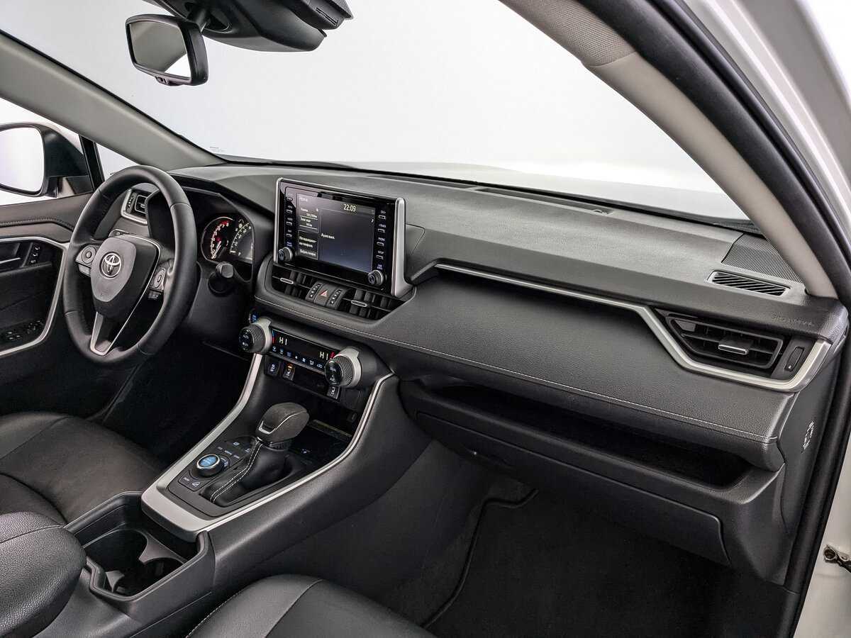 Toyota RAV4 2021 года с пробегом. Фото: #12