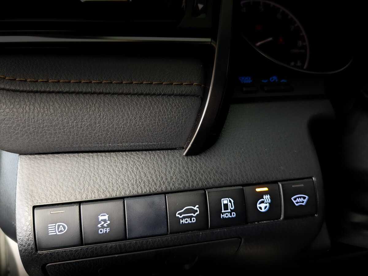 Toyota Camry 2019 года с пробегом. Фото: #23