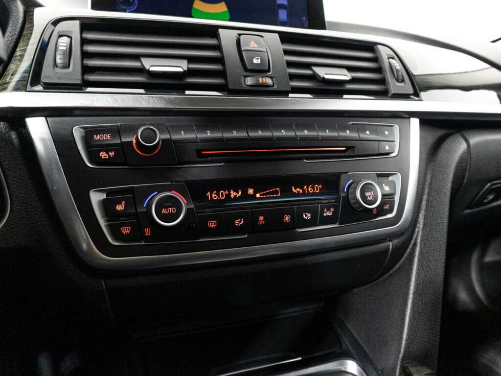 BMW 3 серии 2012 года с пробегом. Фото: #16