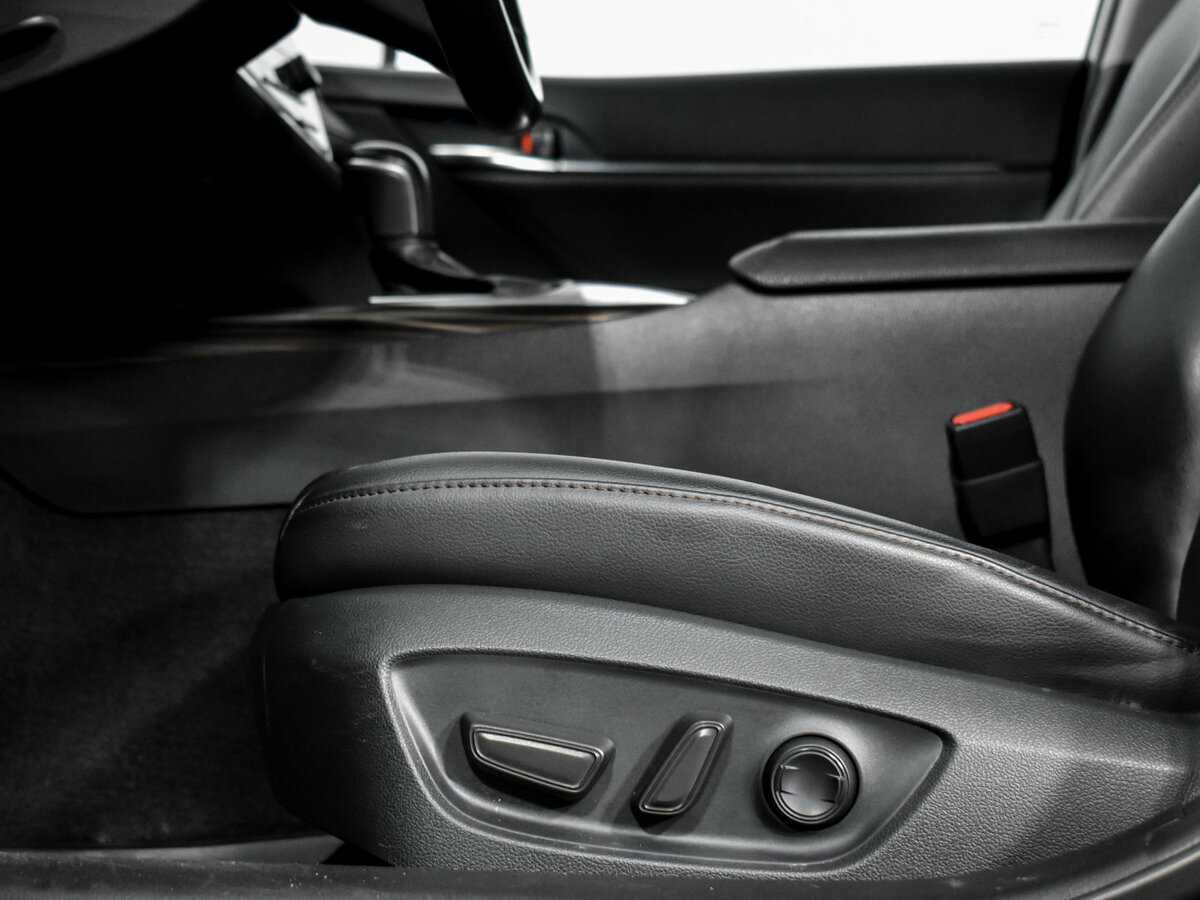 Toyota Camry 2020 года с пробегом. Фото: #5