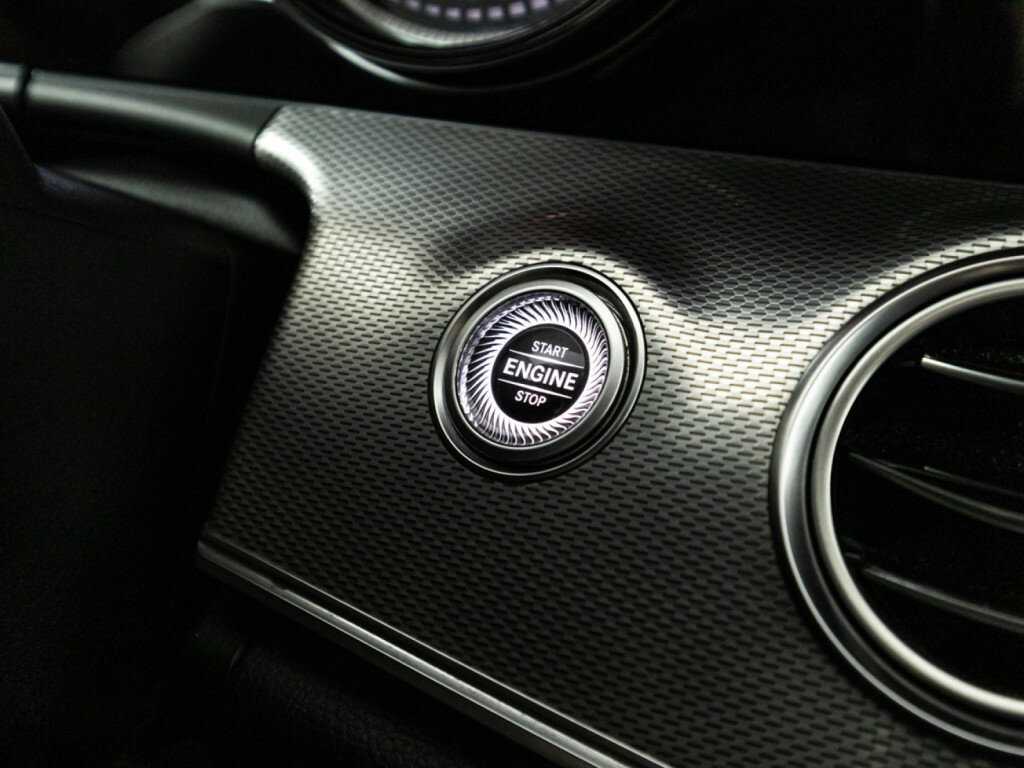 Mercedes-Benz E-Класс 2019 года с пробегом. Фото: #17