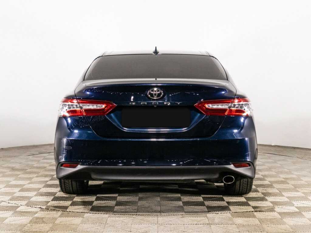 Toyota Camry 2019 года с пробегом. Фото: #5