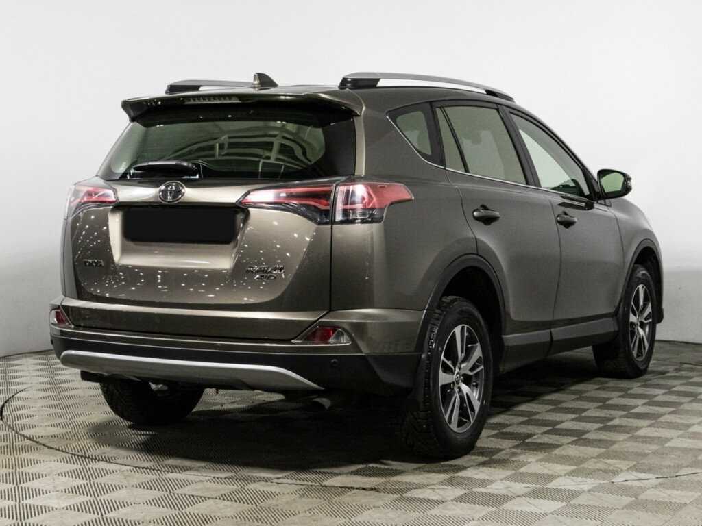 Toyota RAV4 2015 года с пробегом. Фото: #4