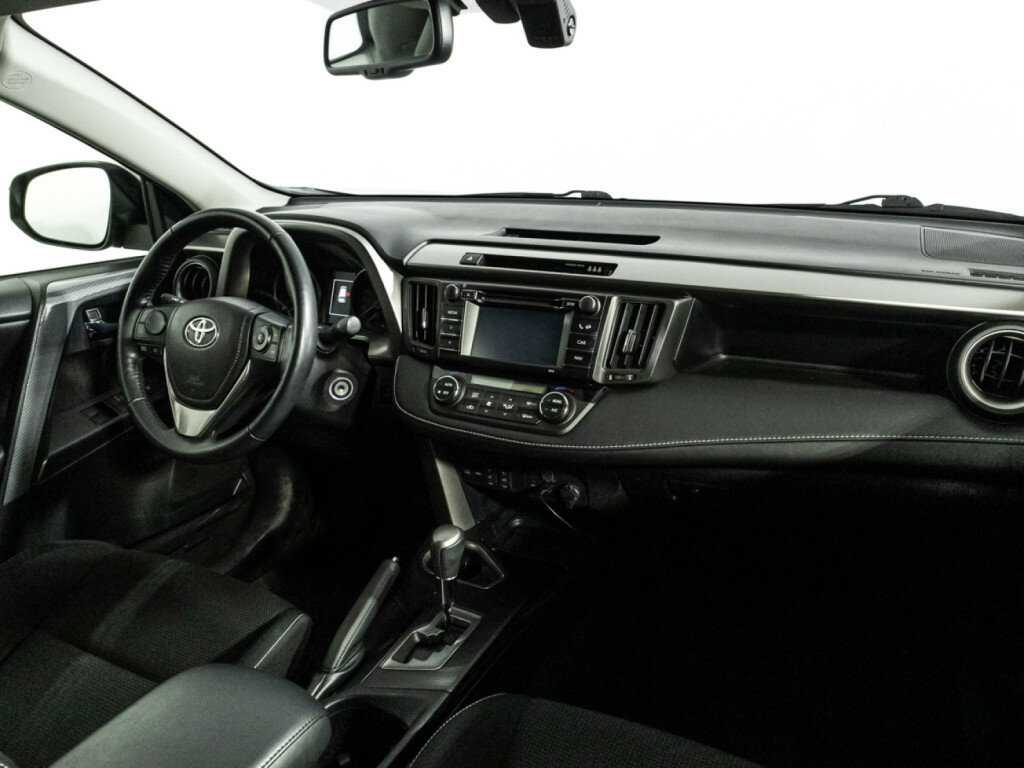 Toyota RAV4 2015 года с пробегом. Фото: #8