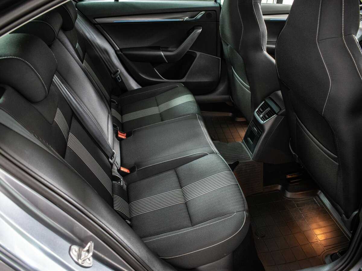 Skoda Octavia 2019 года с пробегом. Фото: #5