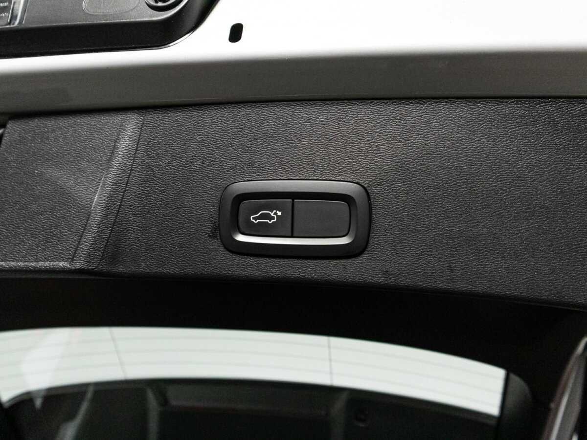 Volvo XC40 2019 года с пробегом. Фото: #15