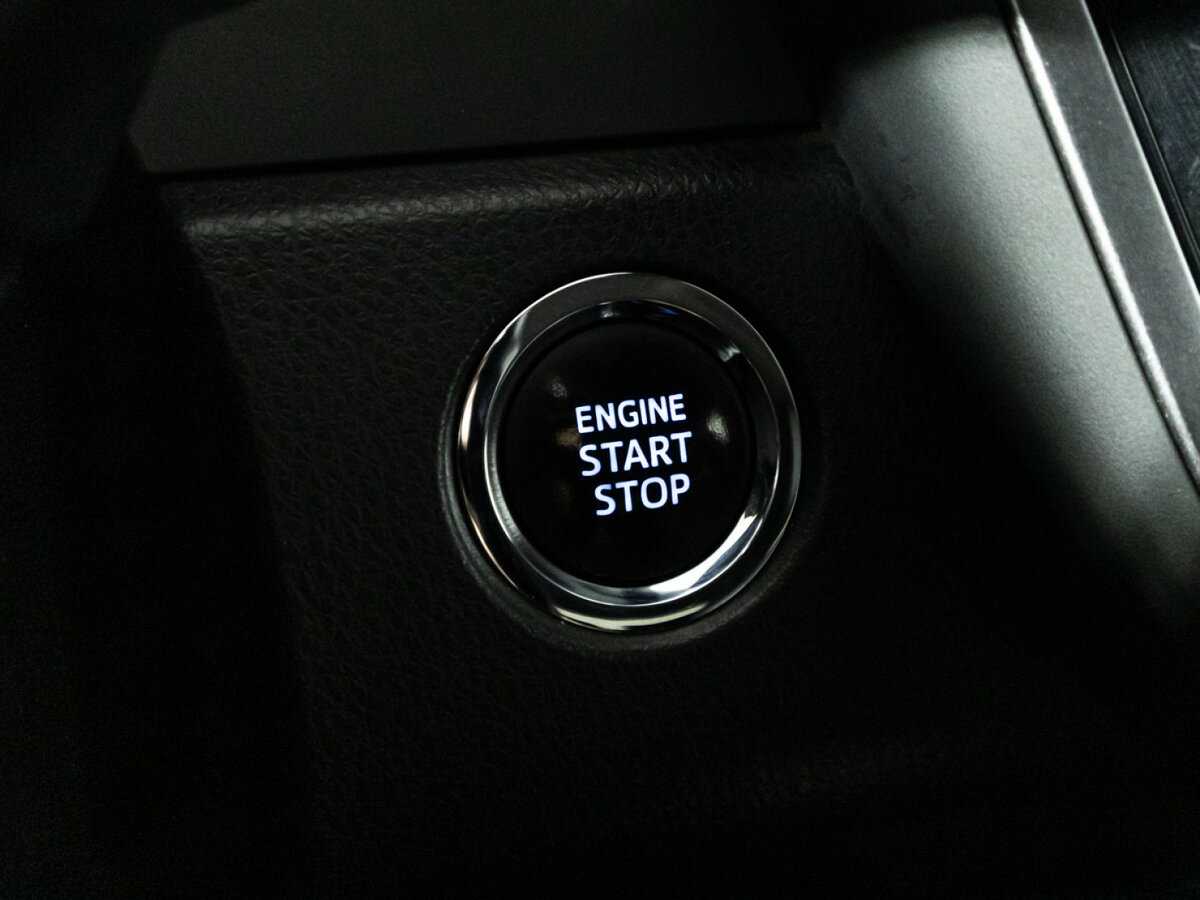 Toyota Camry 2018 года с пробегом. Фото: #21