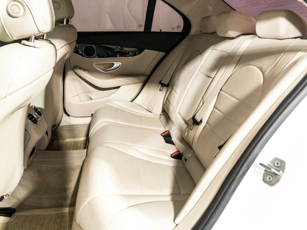 Mercedes-Benz C-Класс 2017 года с пробегом. Фото: #9