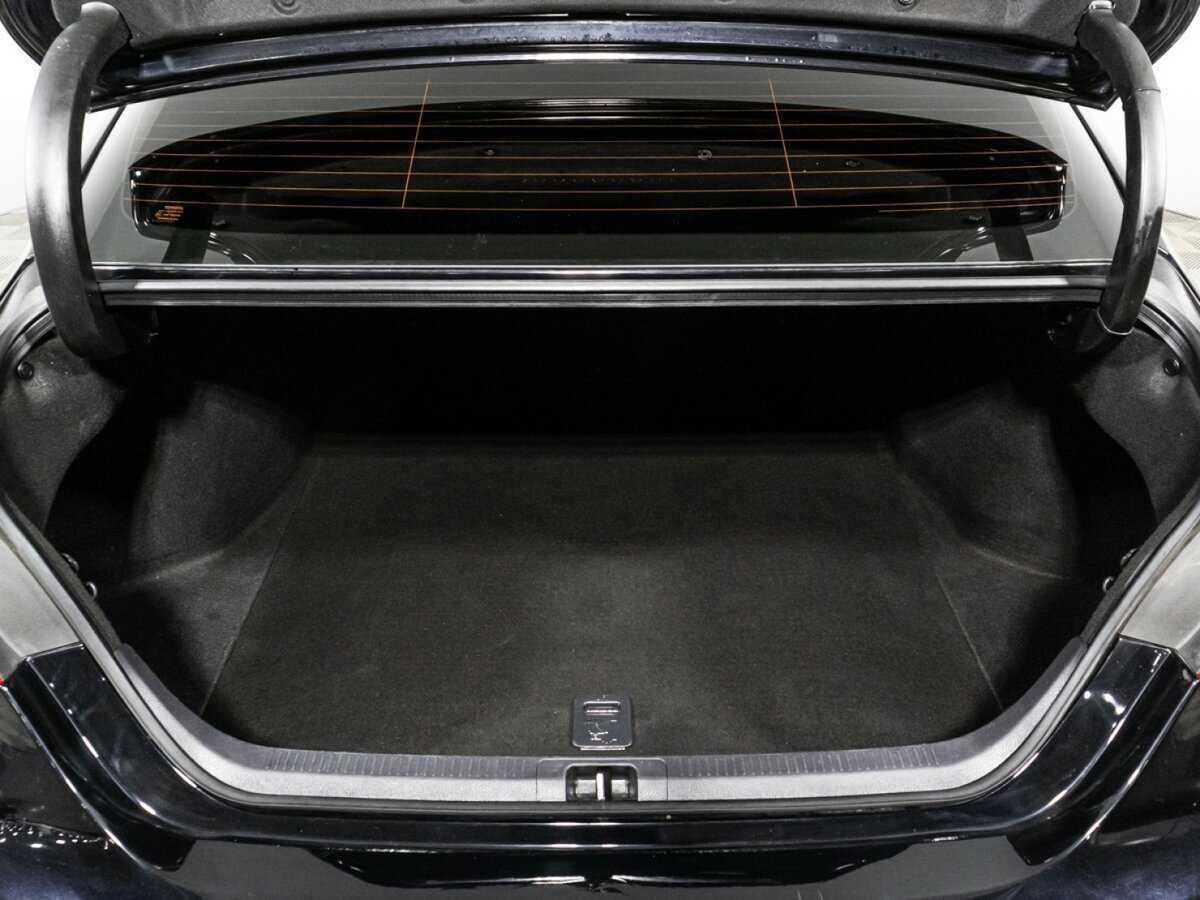 Toyota Camry 2018 года с пробегом. Фото: #14