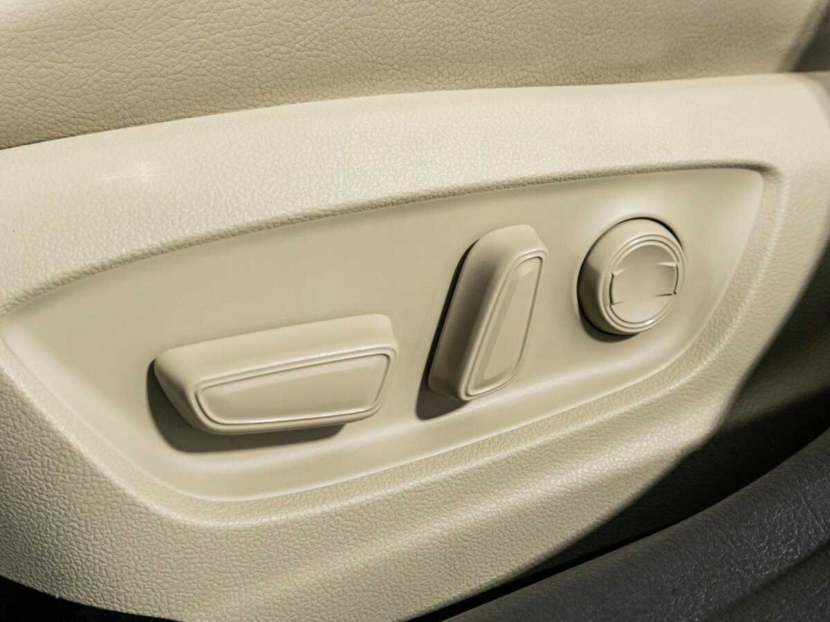 Toyota Camry 2018 года с пробегом. Фото: #15