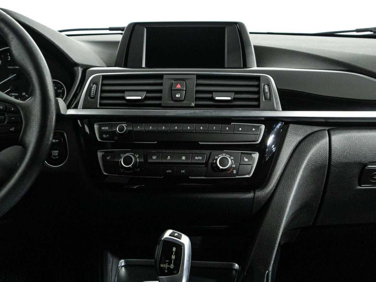 BMW 3 серии 2018 года с пробегом. Фото: #13