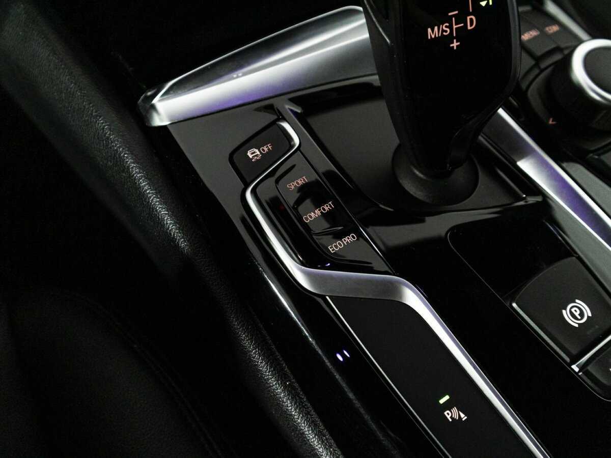 BMW 5 серии 2018 года с пробегом. Фото: #21