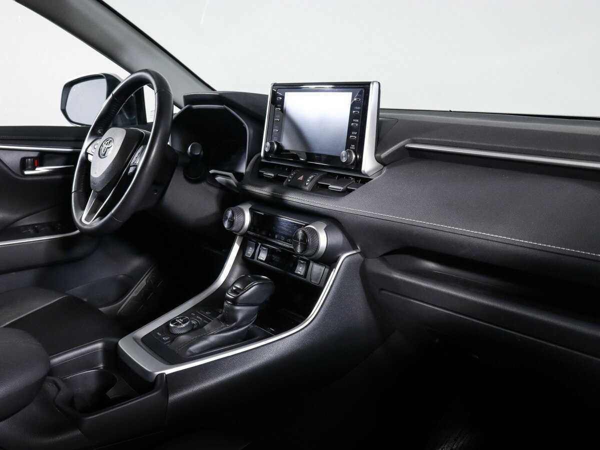 Toyota RAV4 2021 года с пробегом. Фото: #5
