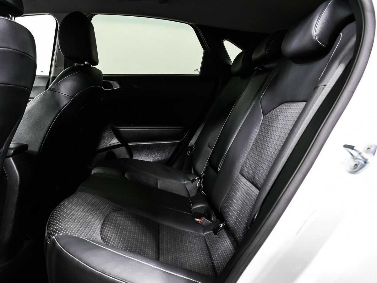 Kia Ceed 2019 года с пробегом. Фото: #12