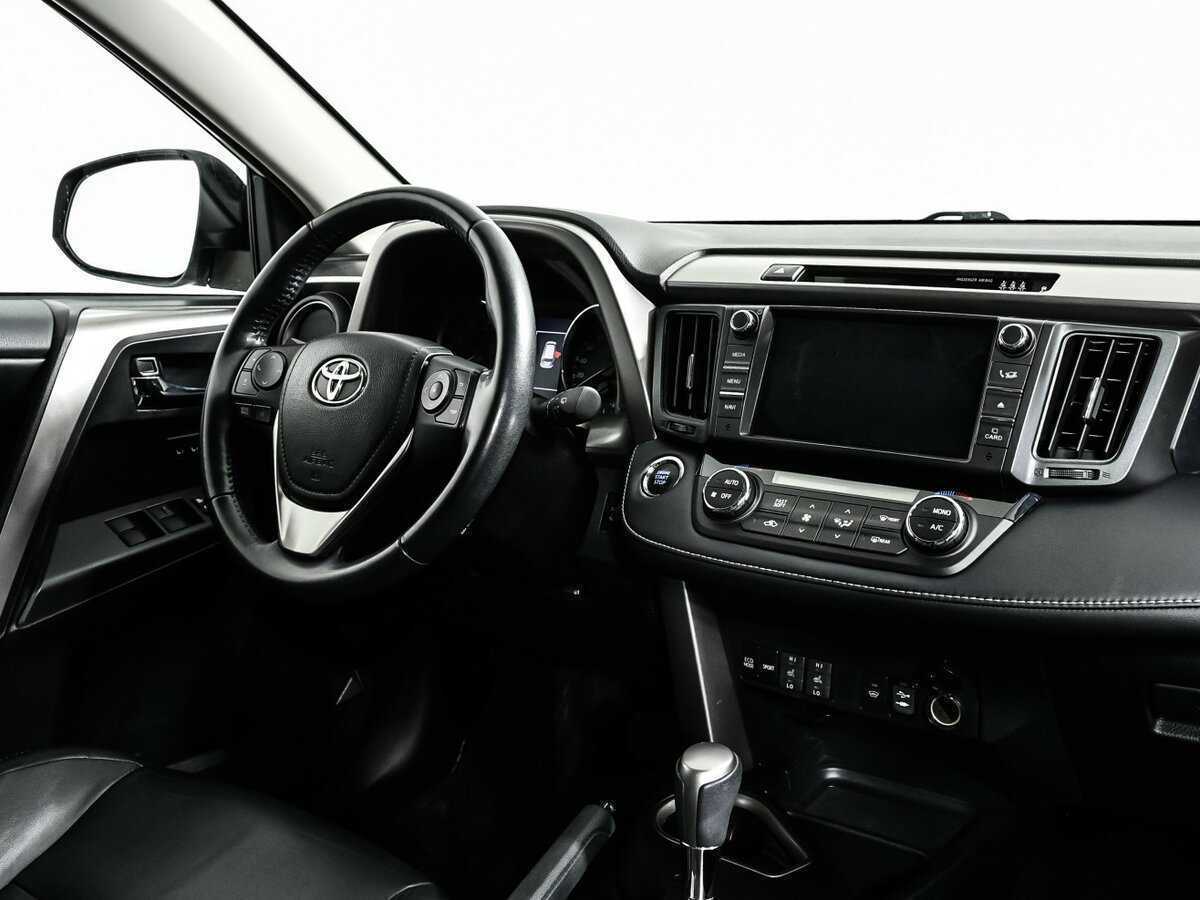 Toyota RAV4 2019 года с пробегом. Фото: #8