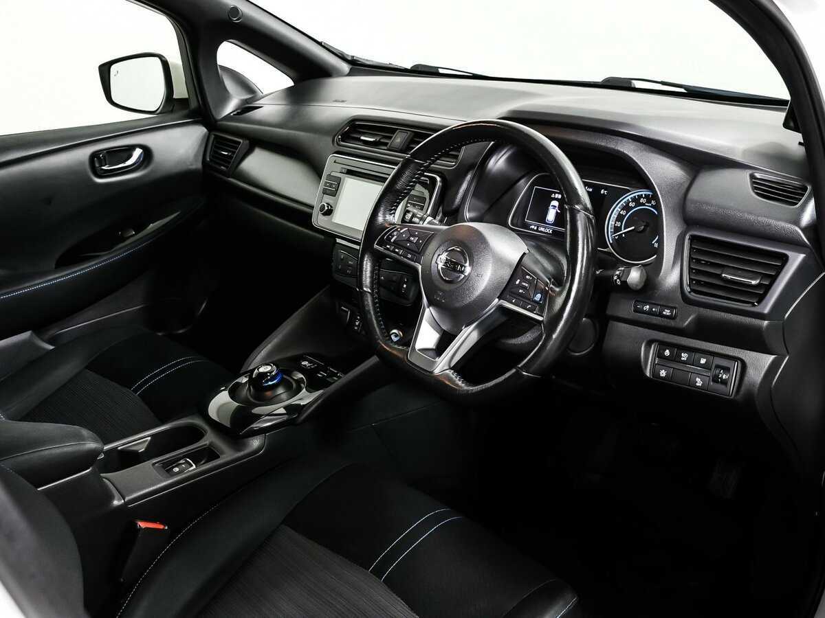 Nissan Leaf 2017 года с пробегом. Фото: #8