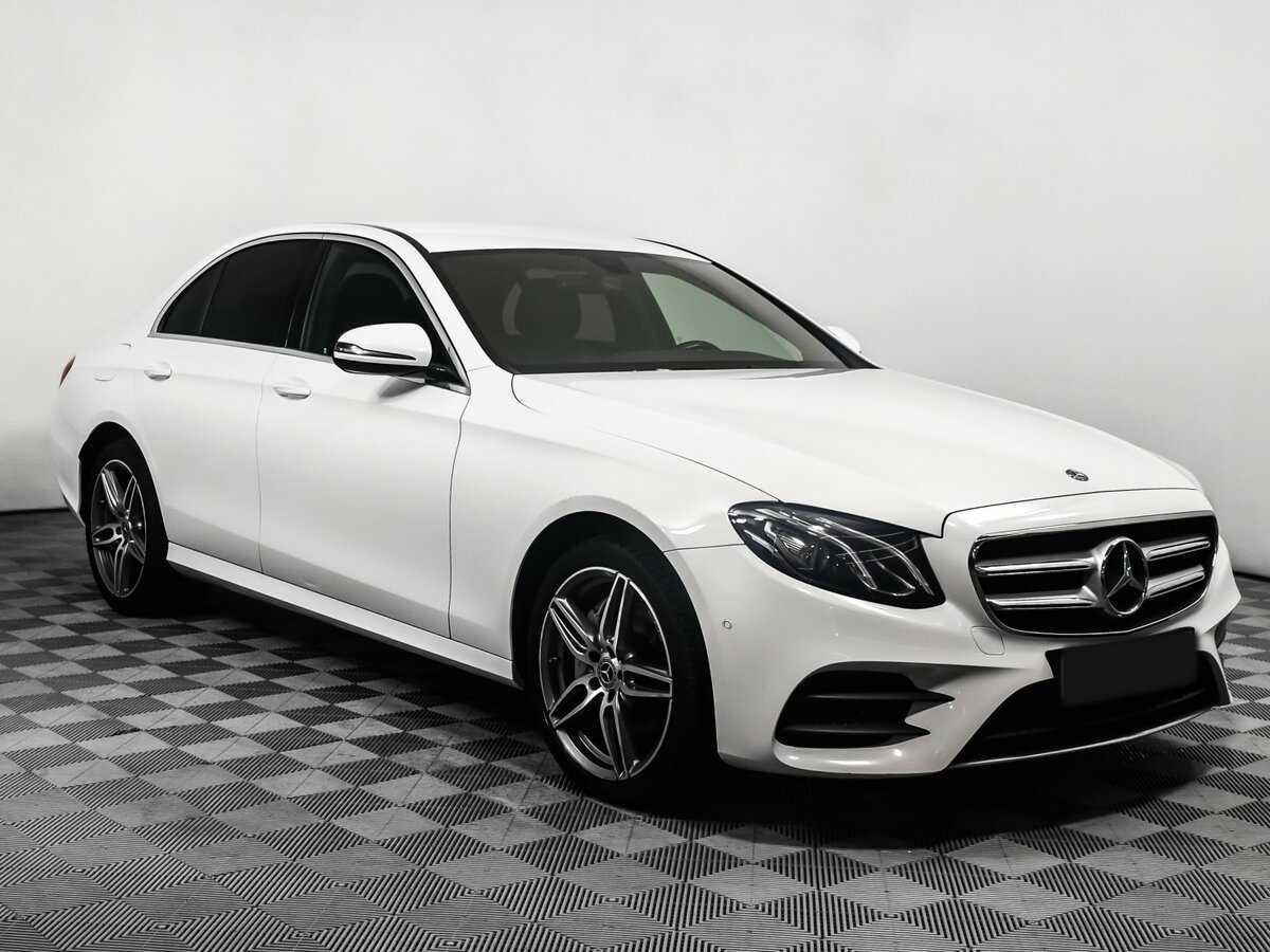 Mercedes-Benz E-Класс 2018 года с пробегом. Фото: #2