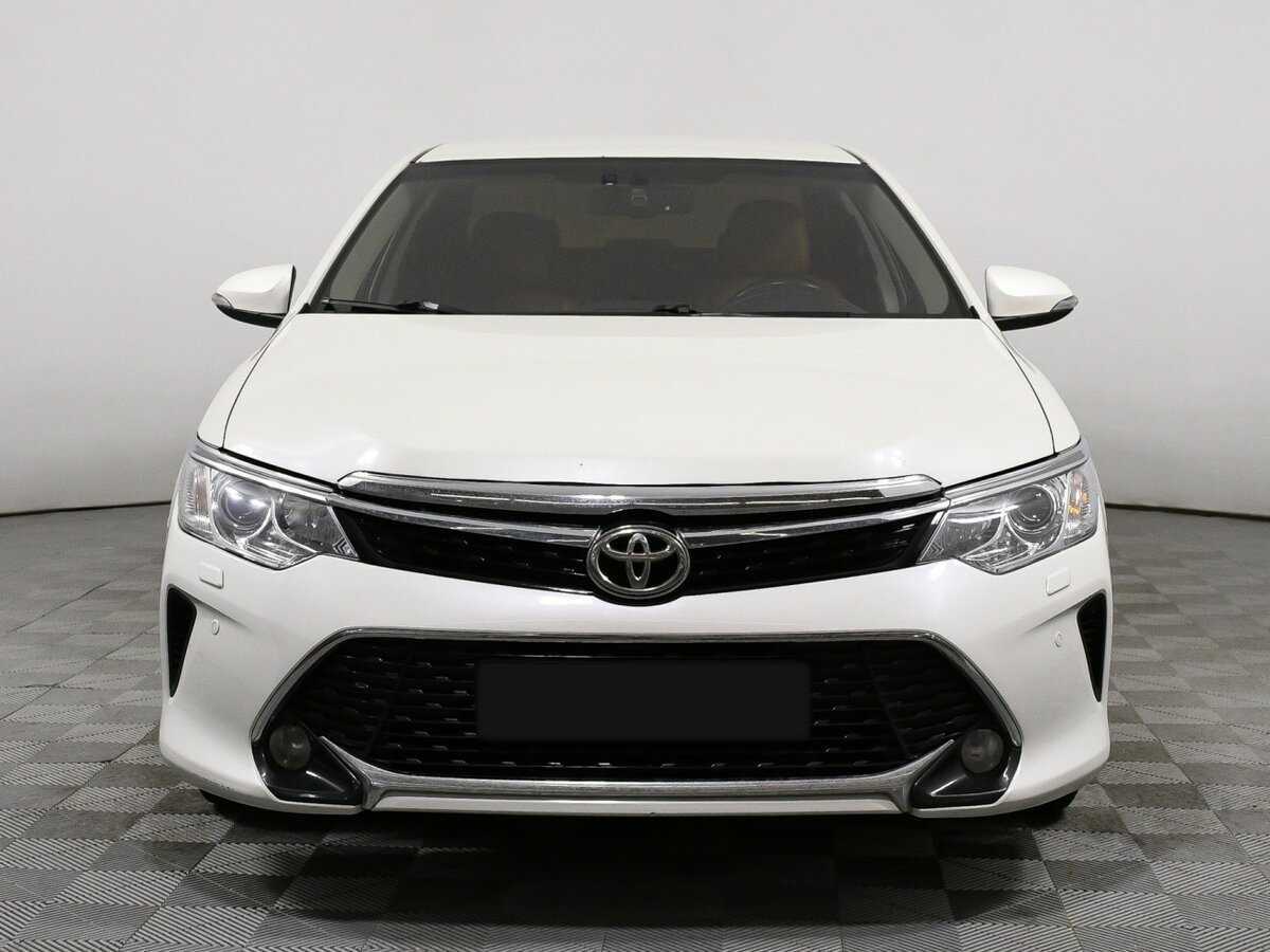 Toyota Camry 2017 года с пробегом. Фото: #1
