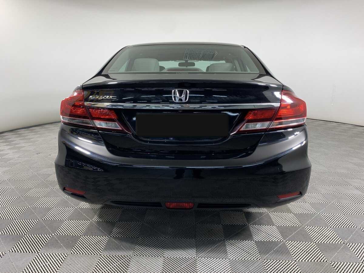 Honda Civic 2013 года с пробегом. Фото: #5