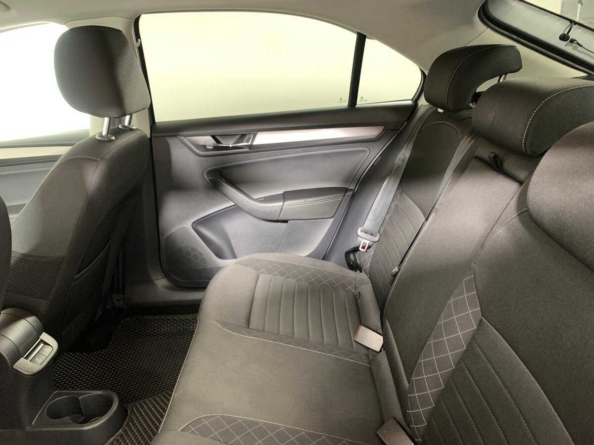 Skoda Rapid 2019 года с пробегом. Фото: #16