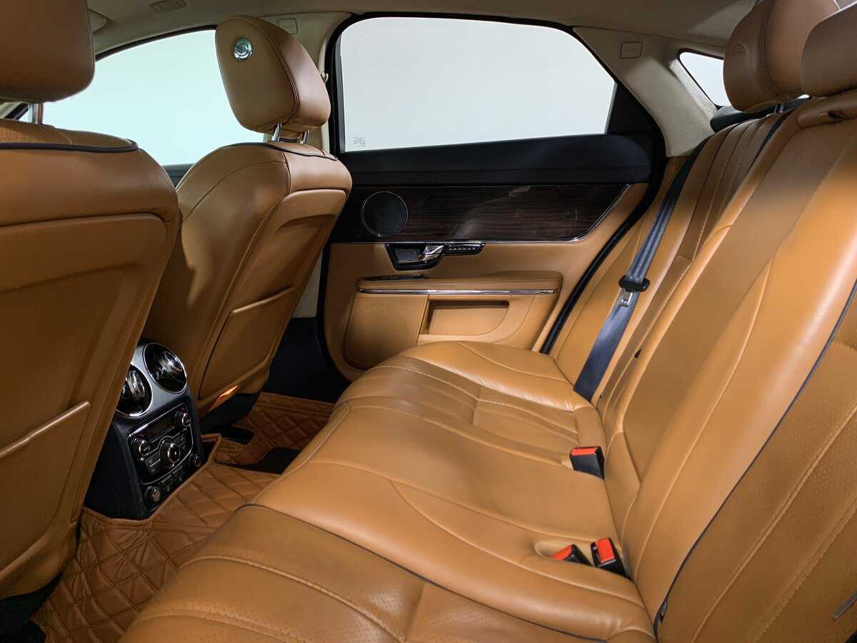 Jaguar XJ 2012 года с пробегом. Фото: #19